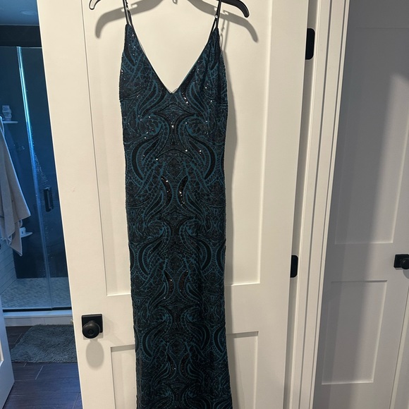 Avery G sequin gown - Picture 4 of 4